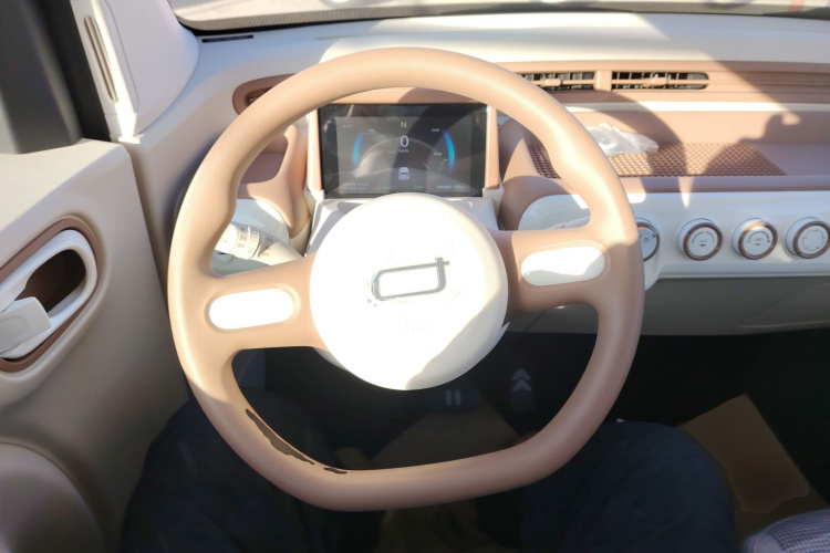 奔腾小马 2026款 222km 萌趣马 Plus中控内饰13