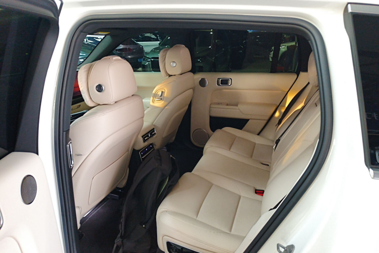 理想汽车 理想L7 2023款 Pro中控内饰7004