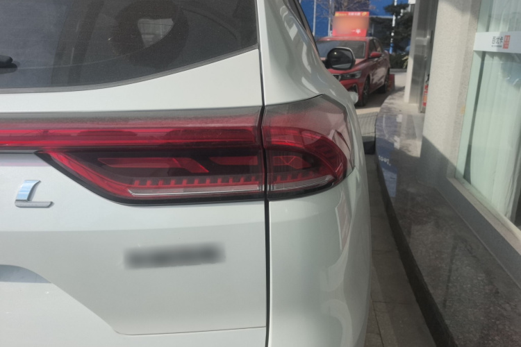 哈弗H6 2021款 国潮版 1.5T 自动冠军版车身外观9