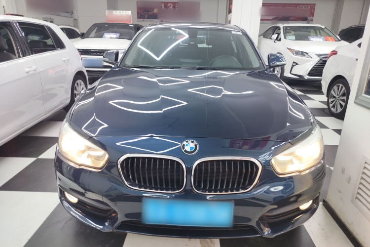 宝马1系(进口) 2016款 118i 领先型车身外观6001