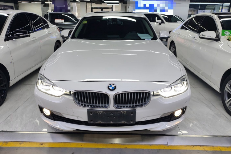 宝马3系 2018款 320Li 时尚型车身外观2