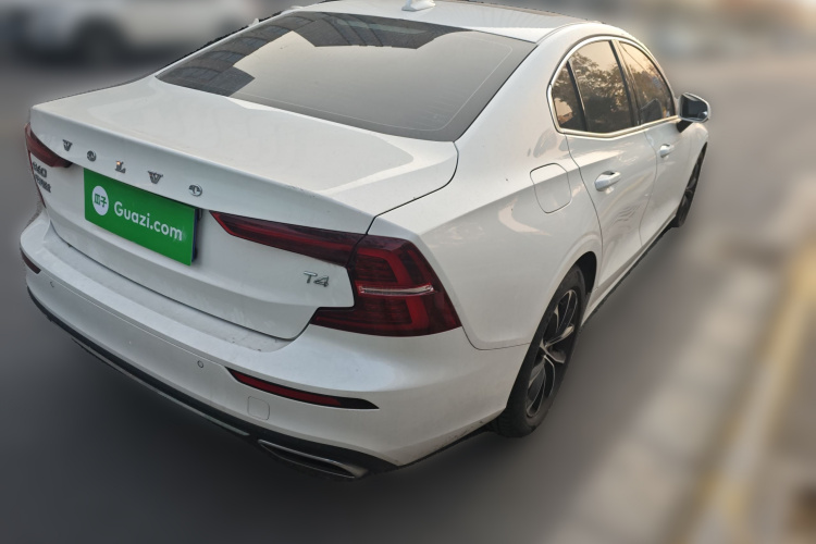 沃尔沃S60 2021款 T4 智逸豪华版车身外观6005