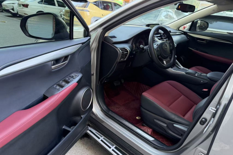 雷克萨斯NX 2020款 200 前驱 锋行版 国VI中控内饰7003