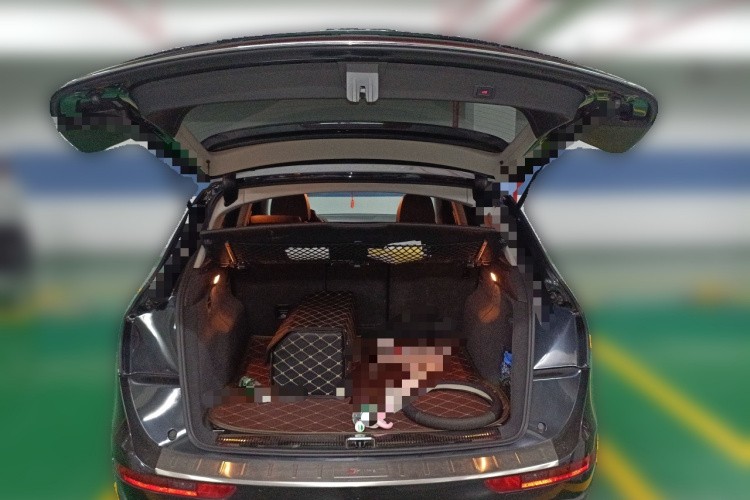 奥迪Q5 2016款 40 TFSI 技术型中控内饰23