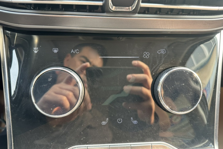 星途揽月 2022款 探享版 400T 四驱星享 5座局部细节9003