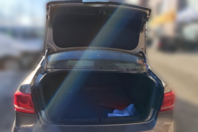 大众 迈腾 2015款 2.0TSI 尊贵型中控内饰23