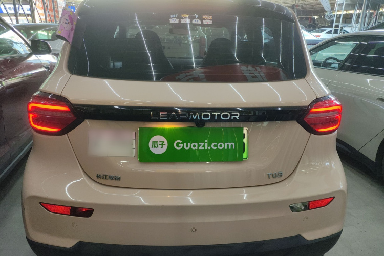 零跑汽车 零跑T03 2021款 400豪华版车身外观6