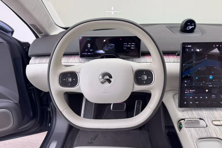蔚来ET7 2024款 100kWh 行政签名版中控内饰13