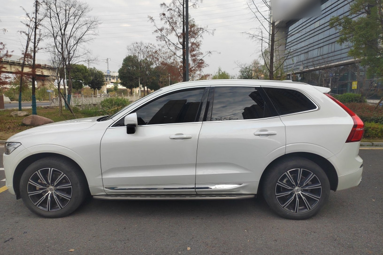 沃尔沃XC60 2021款 T5 四驱智远豪华版车身外观6003