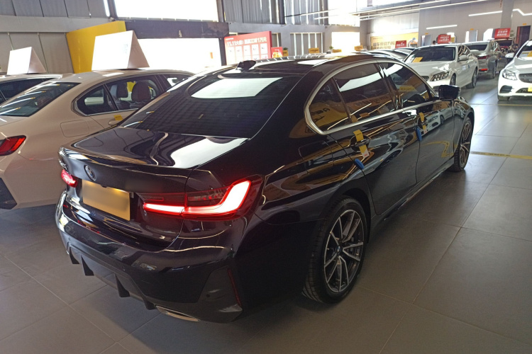 宝马3系 2023款 320Li M运动套装车身外观7