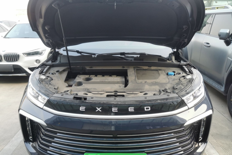 星途凌云 2025款 300T 两驱星耀版机舱底盘24