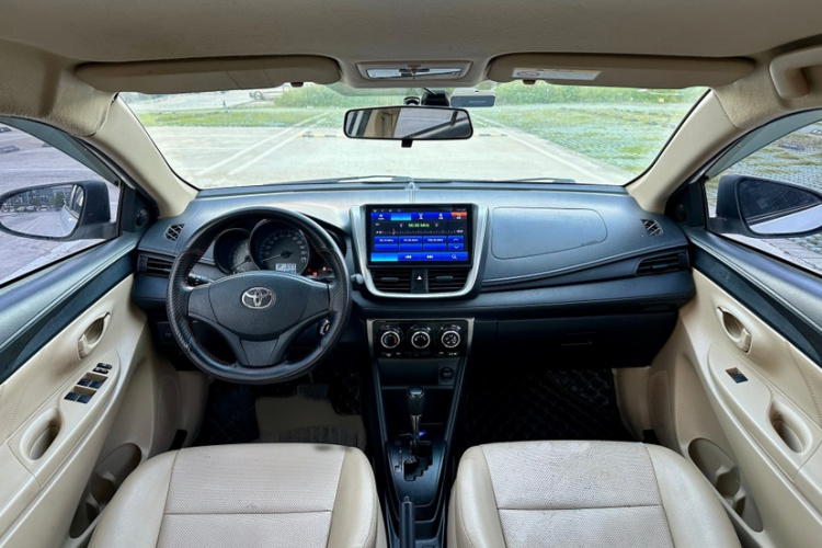 丰田 YARiS L 致享 2019款 1.5E CVT魅动版 国VI中控内饰7008