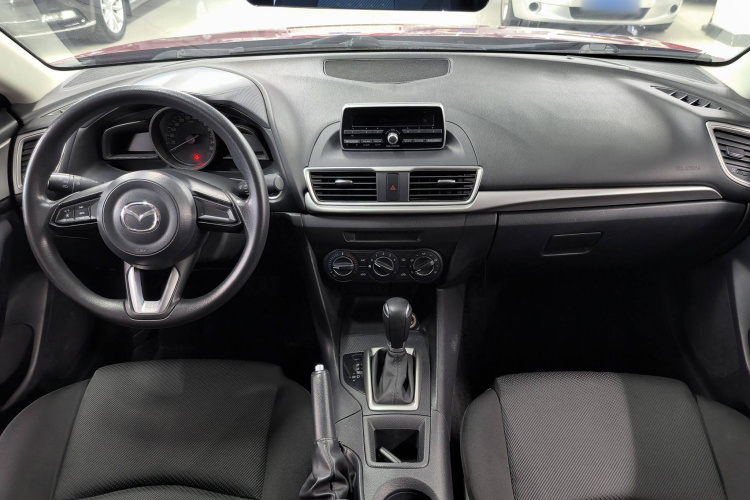 马自达3 昂克赛拉 2017款 三厢 1.5L 自动舒适型 国V中控内饰7005