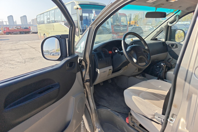 东风风行 菱智 2017款 V3 1.5L 7座标准型中控内饰20