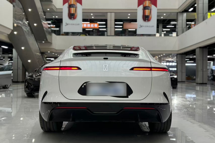 阿维塔12 2024款 改款 700 三激光后驱奢享版车身外观6005