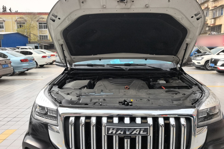 哈弗H9 2022款 2.0T 汽油四驱精英型 5座机舱底盘24