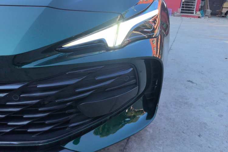 名爵 MG7 2025款 2.0T Trophy+ 超级智驾版局部细节36