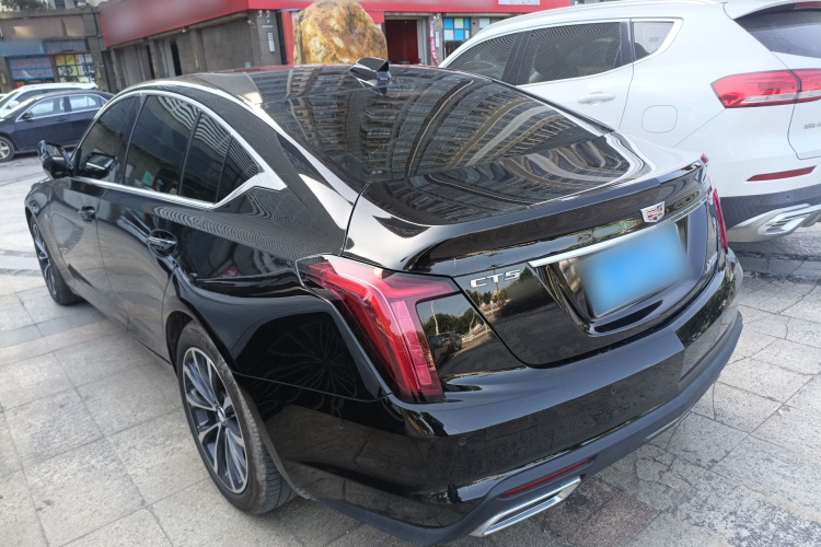 凯迪拉克CT5 2025款 28T 城市运动版车身外观4