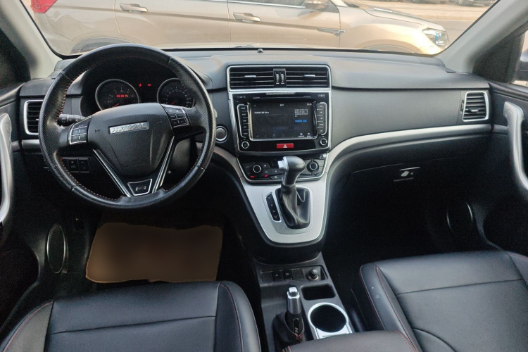 哈弗M6 2018款 改款 1.5T DCT两驱精英型中控内饰12