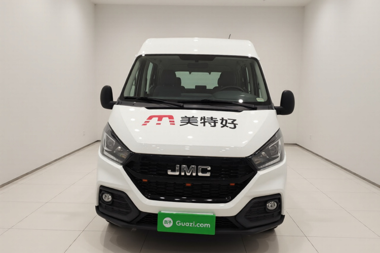 江铃 特顺 2021款 2.8T空间王普通款短轴中高顶6座柴油国VI JX493车身外观2