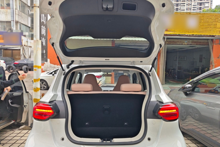 零跑汽车 零跑T03 2025款 403舒享版机舱底盘23