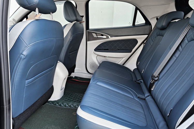 欧拉好猫 2023款 401km标准续航 豪华型 磷酸铁锂中控内饰7004