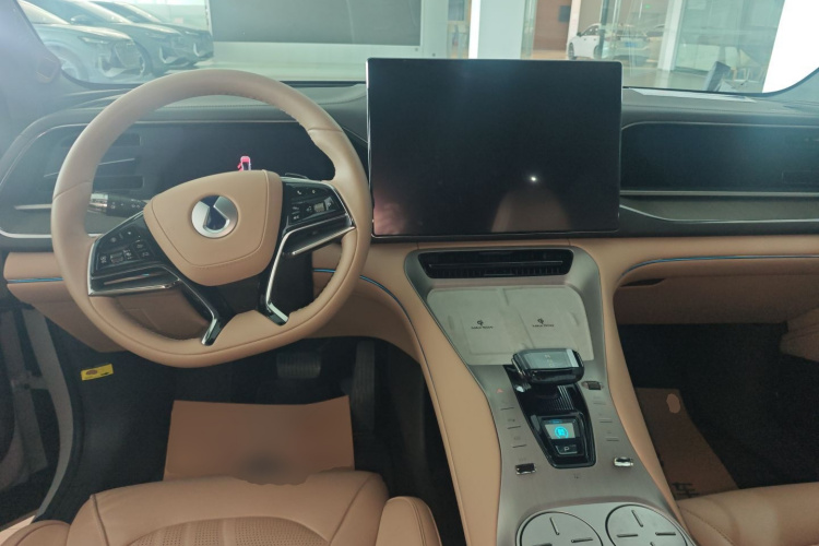 腾势N7 2024款 630 四驱智驾Max版中控内饰12