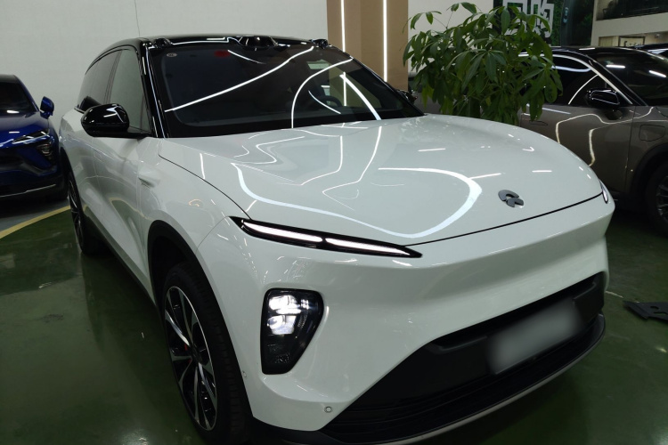 蔚来ES8 2023款 100kWh 签名版车身外观3