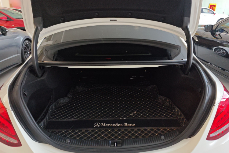 奔驰C级 2018款 C 180 L 时尚型运动版机舱底盘23