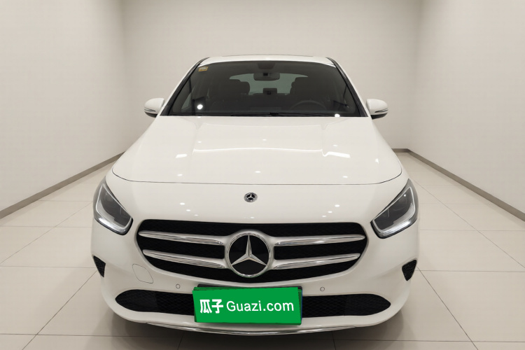 奔驰B级 2020款 B 180车身外观2