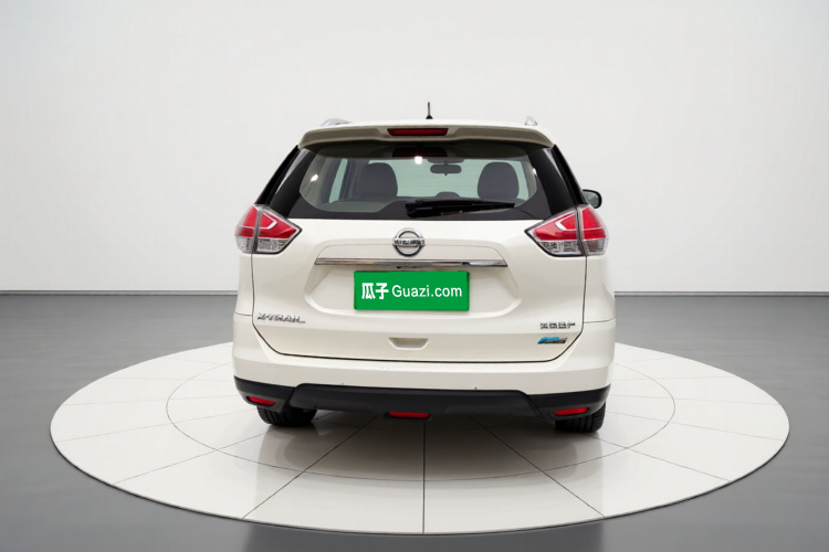 日产 奇骏 2014款 2.0L CVT舒适版 2WD车身外观6