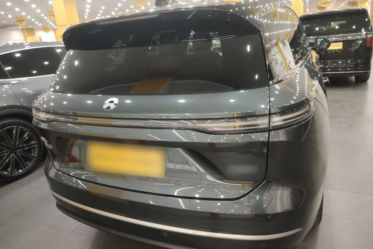 蔚来ES8 2023款 75kWh车身外观6