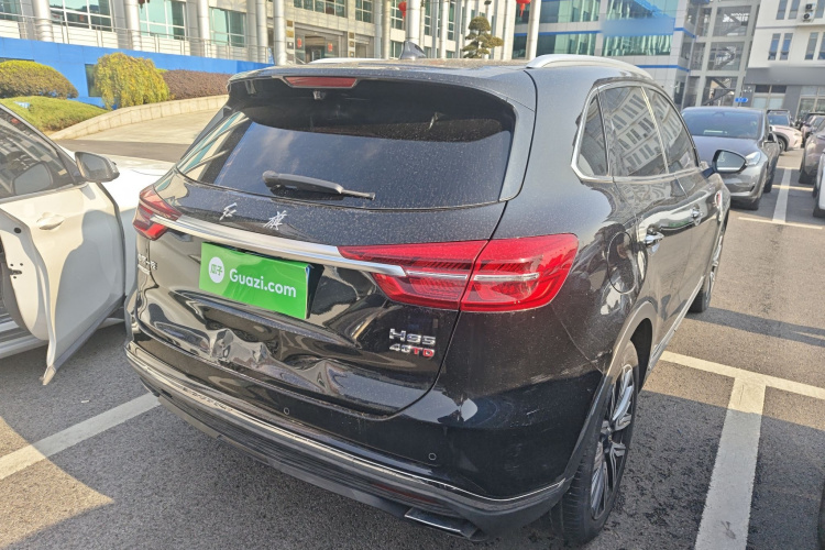 红旗HS5 2022款 2.0T 智联旗领四驱版车身外观7