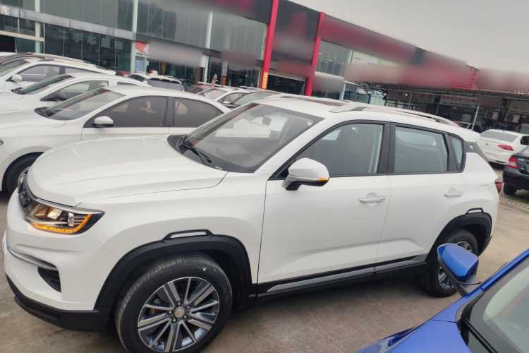 长安CS35PLUS 2018款 1.6L 自动畅联版 国V车身外观4