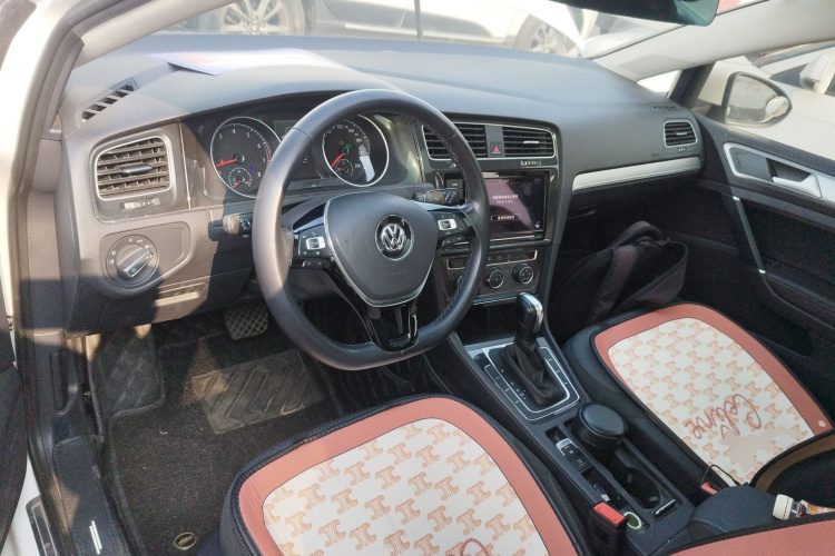 大众 高尔夫 2019款 1.6L 自动舒适型 国V中控内饰12