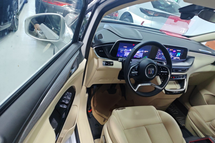 别克GL8新能源 2025款 陆尚 尊享版 7座中控内饰20