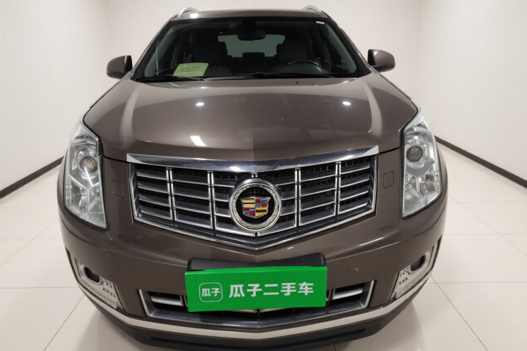 凯迪拉克SRX 2015款 3.0L 精英型车身外观2