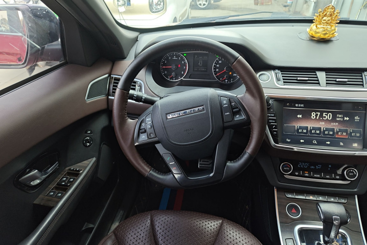 陆风X7 2015款 2.0T 全景尊贵版中控内饰13