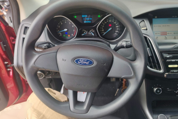 福特 福克斯 2017款 两厢 1.6L 自动舒适型智行版局部细节13