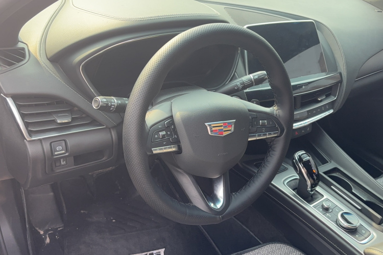 凯迪拉克CT5 2022款 28T 尊贵型局部细节13