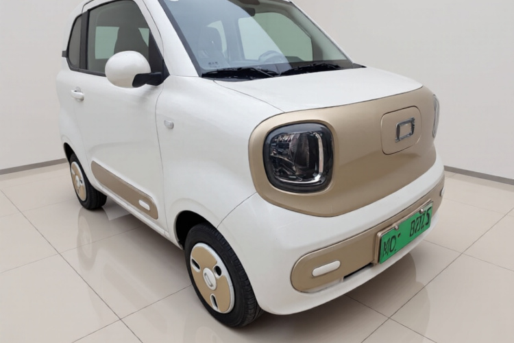 奔腾小马 2025款 222km 灵动马车身外观3