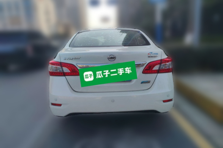 日产 轩逸 2014款 1.6XV CVT尊享版车身外观6