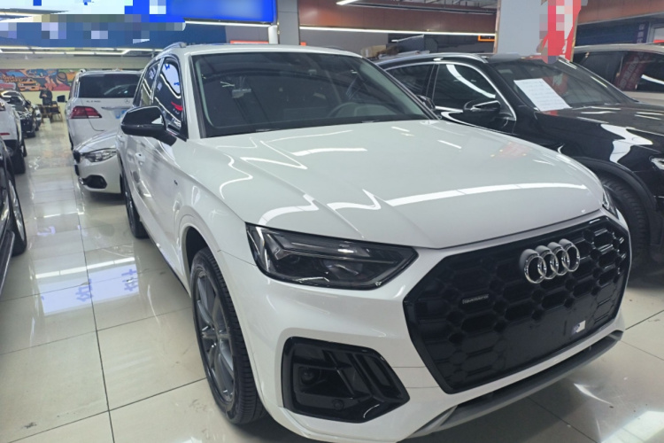 奥迪Q5L 2022款 40T 时尚动感型车身外观6002