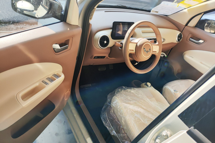 五菱汽车 宏光MINIEV 2025款 四门版 进阶款中控内饰20