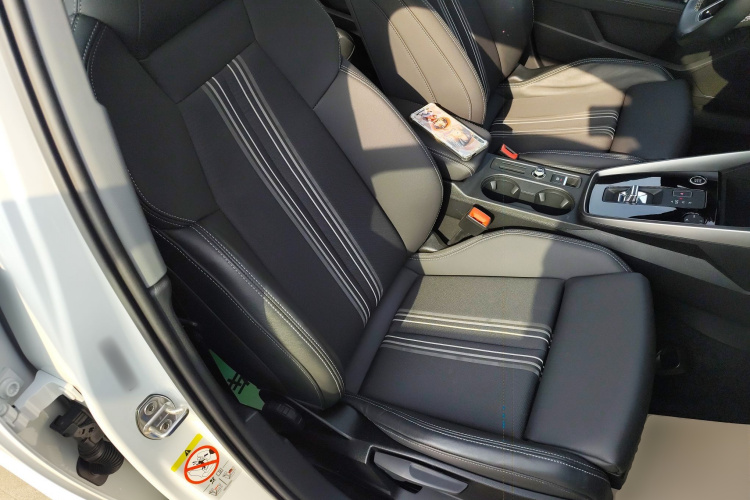 奥迪A3 2024款 A3L Limousine 35 TFSI 时尚运动型局部细节41