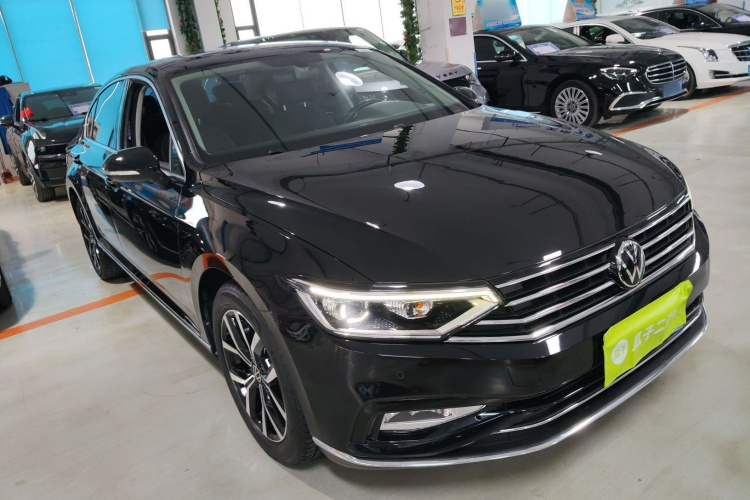 大众 迈腾 2020款 330TSI DSG 领先型车身外观3