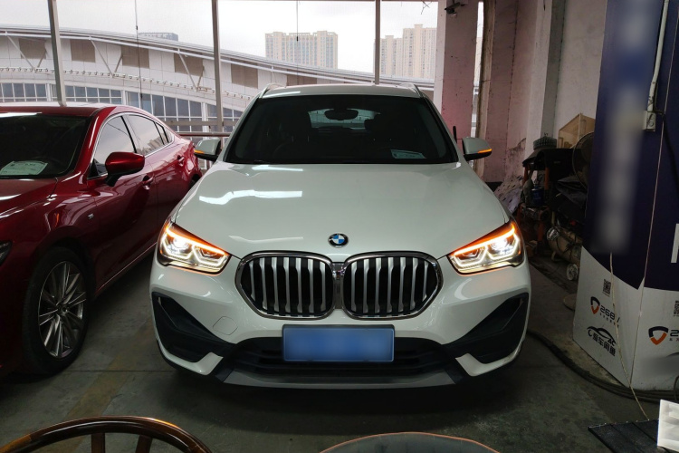 宝马X1 2020款 sDrive20Li 时尚型车身外观2