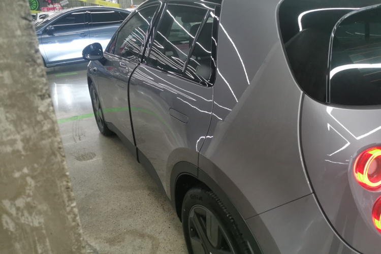 firefly萤火虫 2025款 发光版车身外观4