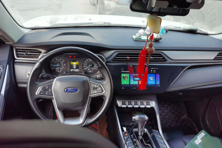 福特 2020款 领界S EcoBoost 145 CVT铂领型中控内饰7002