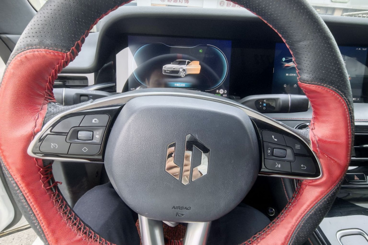 零跑汽车 零跑S01 2019款 460 Pro中控内饰7008